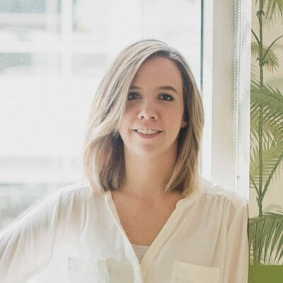 Julia McCoy photo
